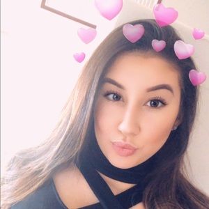 Meet your Posher, Alexandra